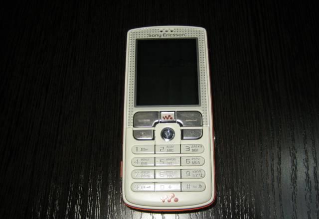 Sony Ericsson W800i Москва
