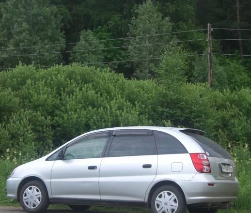 Toyota Nadia (2000г/в, 85 т.км) Новосибирск