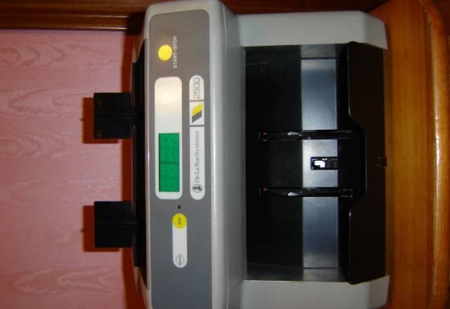Счетчик банкнот De La Rue Systems 2500, мало б/у Санкт-Петербург
