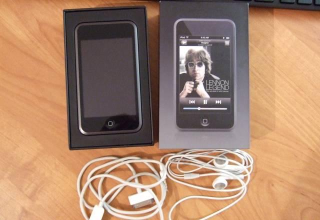 IPod touch 16Gb (комплект) Москва
