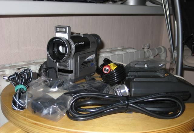 Видеокамера Panasonic NV-GX7, мини-DV Москва