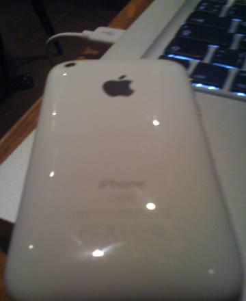 Iphone 3G 16  белый ростест почти новый Москва