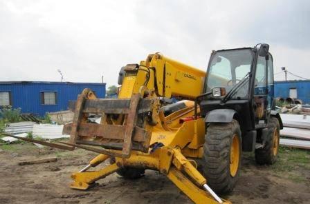 Телескопический вилочный погрузчик  JCB 537-135 Москва