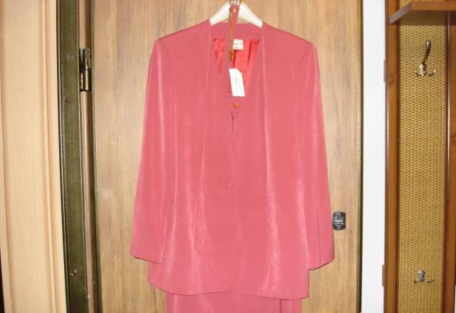 Костюм ( пиджак+юбка), Barush, новый, розовый Москва