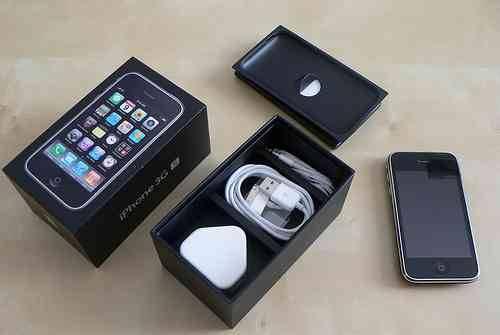 Apple iPhone 3Gs 16GB, Apple Iphone 3G S 32 гб Москва