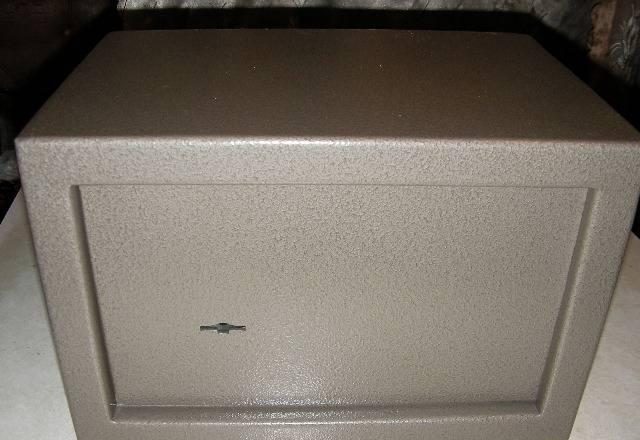 Сейф для денег или оружия Москва