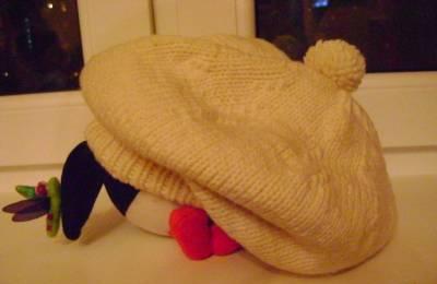 Новый берет большой с пампоном,вязанный Москва
