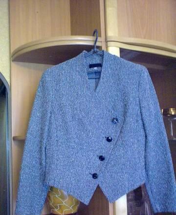 Жакет, 48р-р, легкое букле Москва