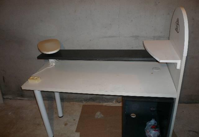 Маникюрный стол Москва