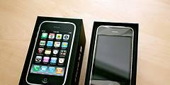 Apple iPhone 3GS  32GB (Black  White) Ижевск