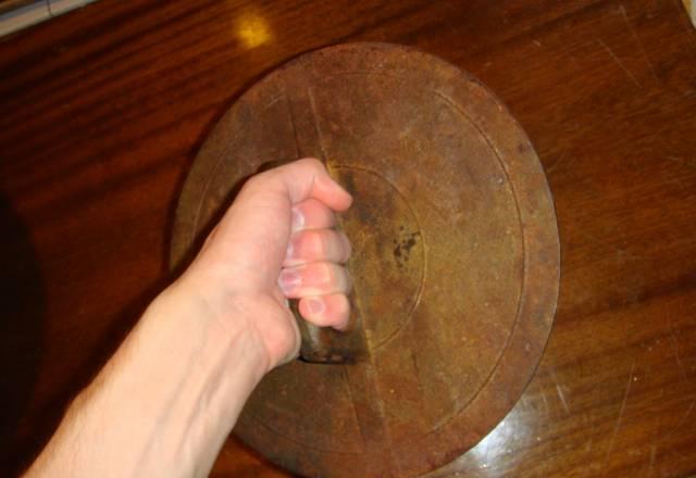 Крышка под чугунок (горшок) Москва