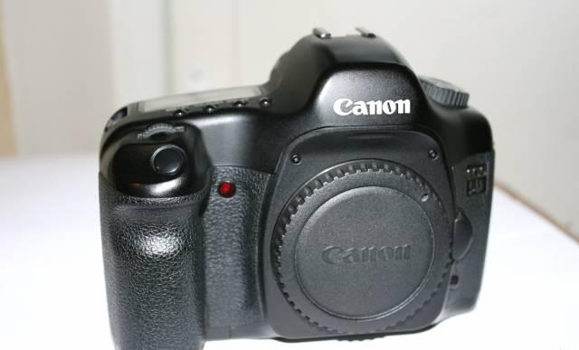 Canon 5D. На гарантии. Комплект Москва