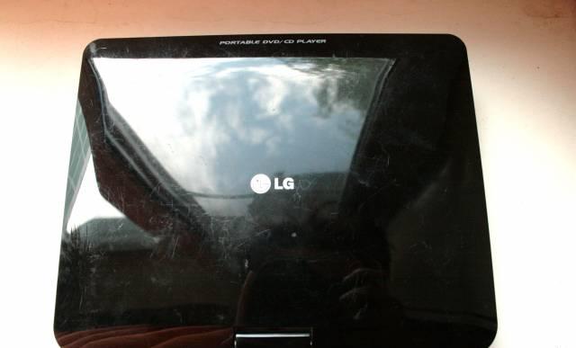 Портативный DVD  проигрыватель LG Москва