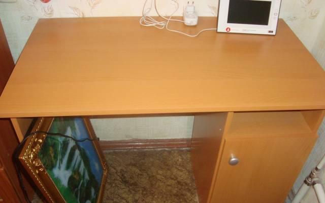 Стол Санкт-Петербург