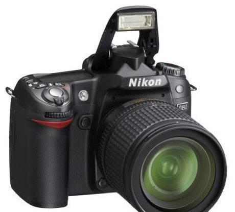 Nikon D80 c объективом Никон 18-135 Москва