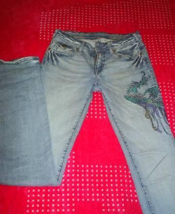Джинсы с вышивкой новые Москва