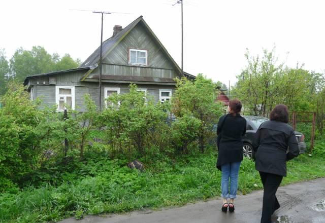 Земельный участок с домом ( пмж ) Санкт-Петербург