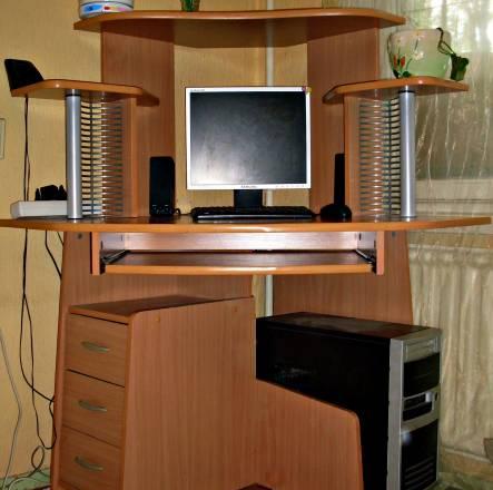 Компьютерный стол Санкт-Петербург