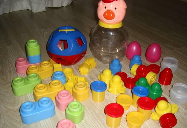 Детские ,развивающие игрушки с роджения,и дальше Москва