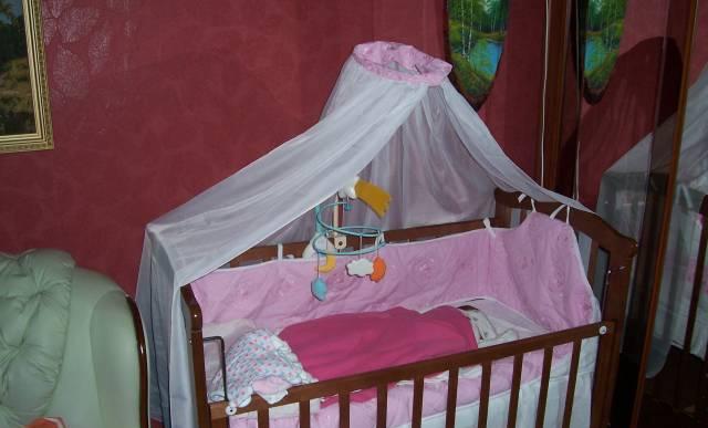 Кровать-маятник с ящиком для белья Москва