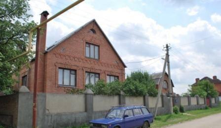 Продается жилой кирпичный дом Шахты