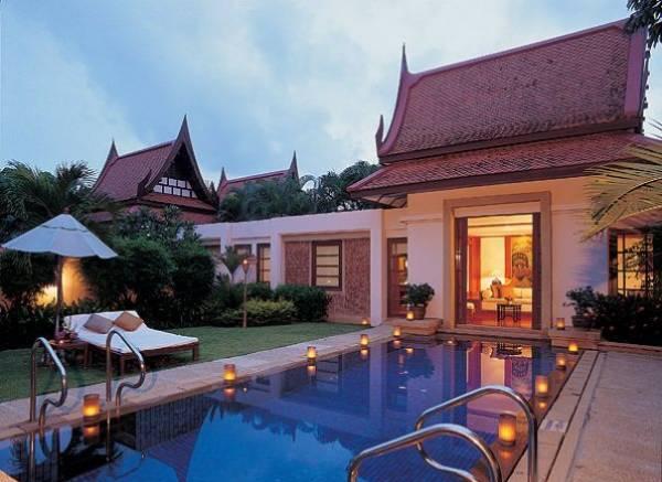 Строительство бассейнов, эксклюзивных аквариумов. Омск