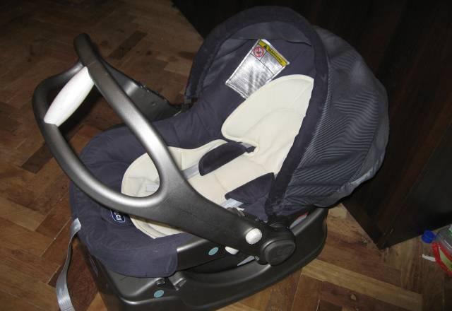 Автокресло Chicco Avto-fix lux Санкт-Петербург