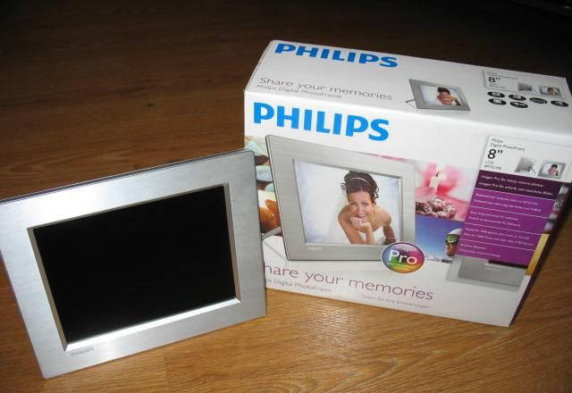 Цифровая фоторамка Philips 8FF3CME Москва