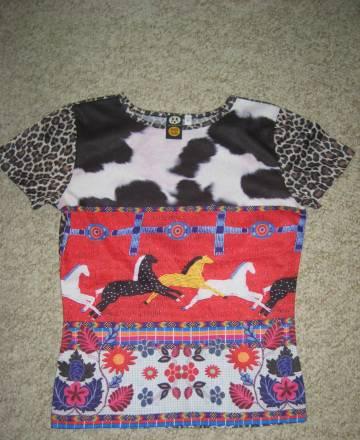 Футболка очень красивая размер M Санкт-Петербург