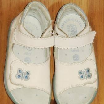 Туфли  босоножки ricosta  р24 по ст15.5см новые Москва