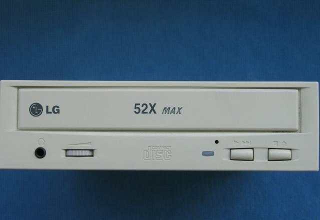 CD-ROM LG CRD-8521B 52x белый Москва