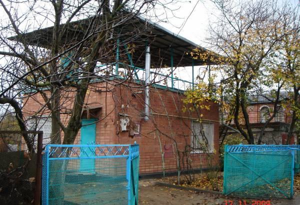 Жилой дом с земельным участком Яблоновский