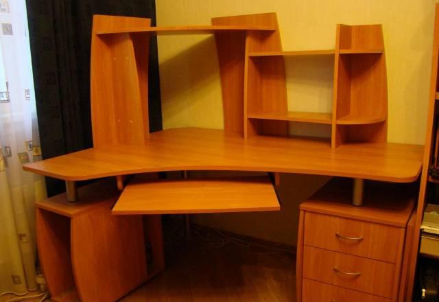 Компьютерный стол Москва