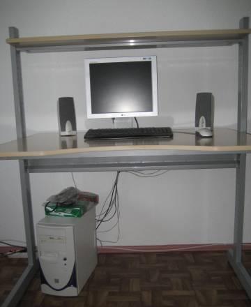 Компьютерный стол Москва