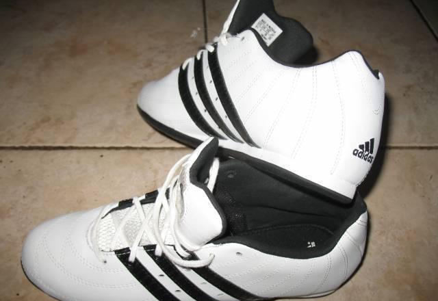 Женские adidas (новые) р.38 Москва