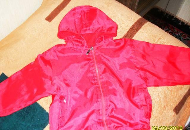 Ветровка красная Москва