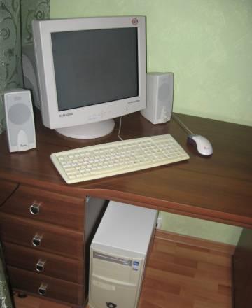Компьютер Celeron D 2.4 MHz озу 1280 Мб 80 Гб Москва