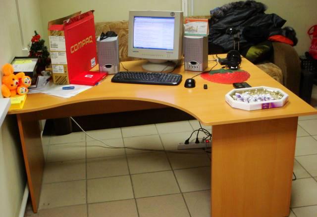 Стол компьютерный + тумба Санкт-Петербург