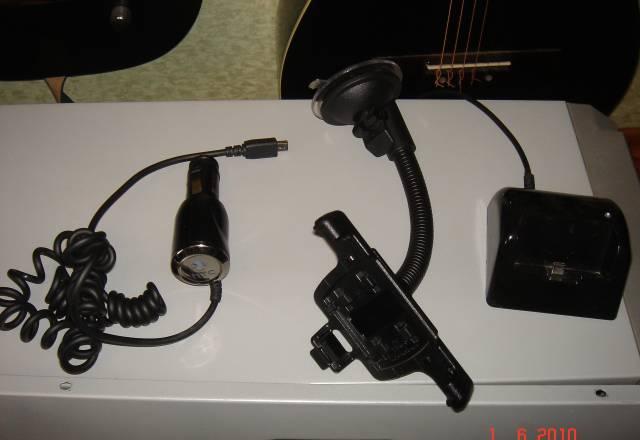 Продаю кредл и родной автокомплект для HTC Diamond Москва