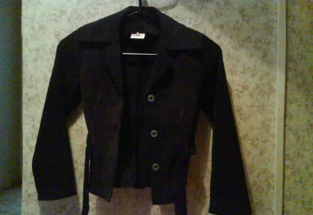 Пиджак  и  юбка Москва