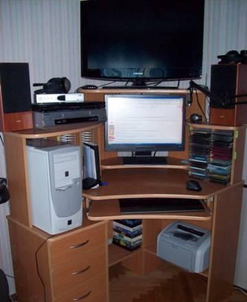 Стол компьютерный Москва