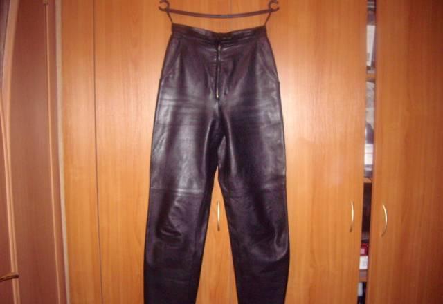 Кожаные брюки 44 размера Москва