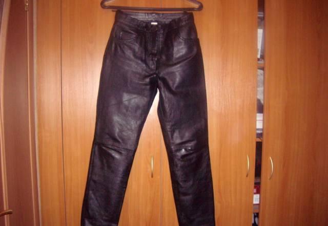 Кожаные брюки 46 размера Москва