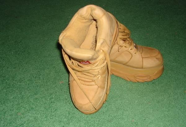 Кожа/легкие/38-39 размер  за  800р Москва