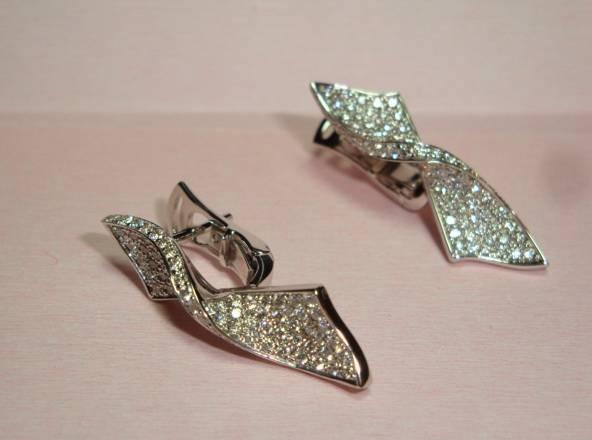 Бриллиантовые серьги (брендовые) Москва