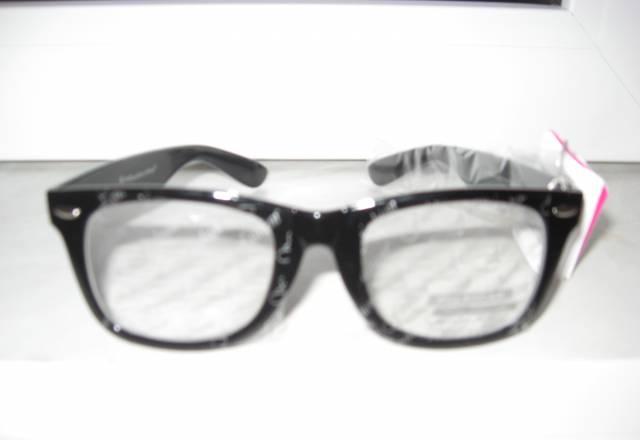 Стильные очки с обычными стеклами. Нулевки Москва