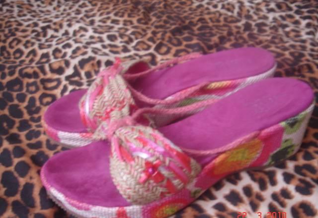 Лето,открытые ножки Москва