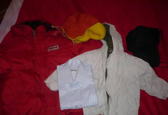 Пуховик, ветровка, 2 шапки и рубашка Москва