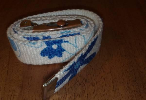 белый с синим ремень для девочки Москва