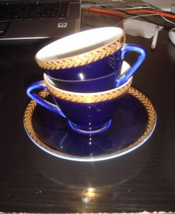 Чашки из кобальтого сервиза Санкт-Петербург